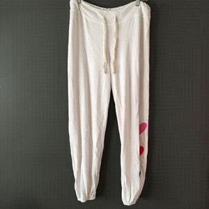 NWOT Sundry Cream Hearts Jogger Sweatpants